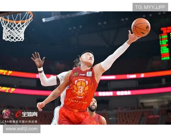 北控男篮对阵深圳精彩比赛录像回顾与分析